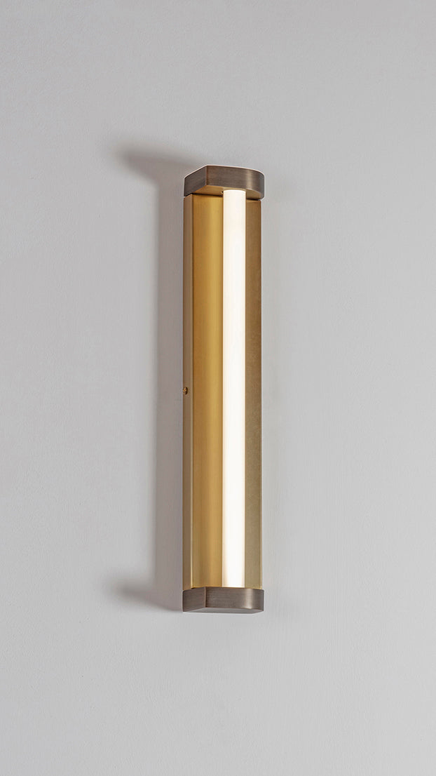 ROUNDED CORNER – WALL LIGHT - Peter Staunton Design Studio