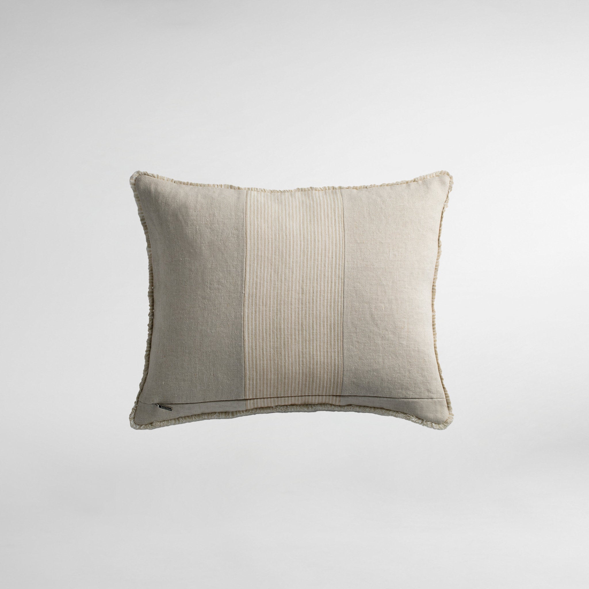 Chukka Luxury Designer Cushion With Hunter Panel - Tusk/Flax