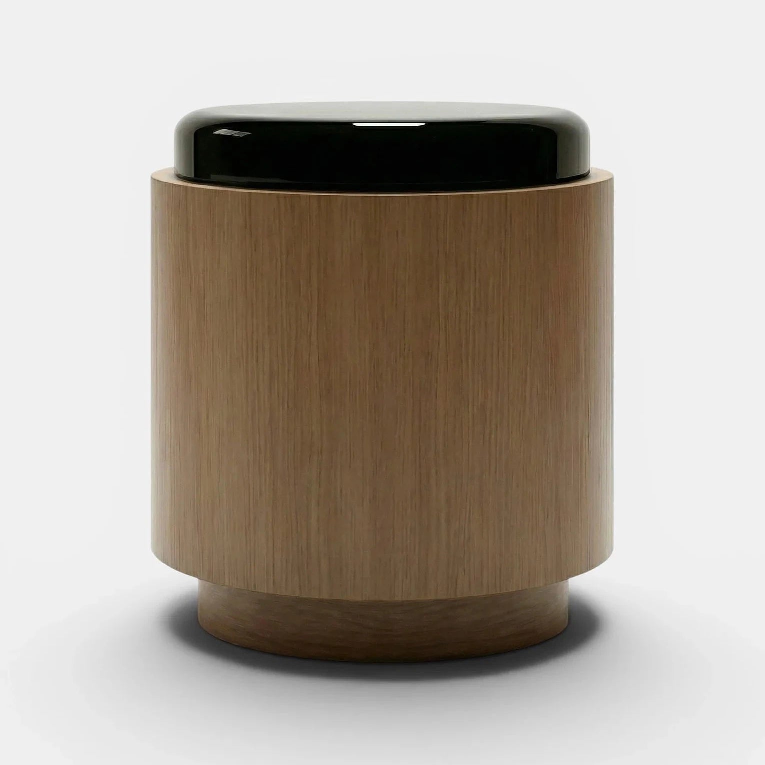 Pompon Oak And Black