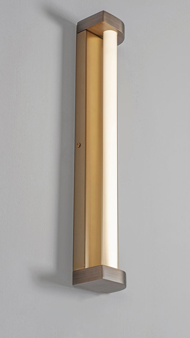 ROUNDED CORNER – WALL LIGHT - Peter Staunton Design Studio