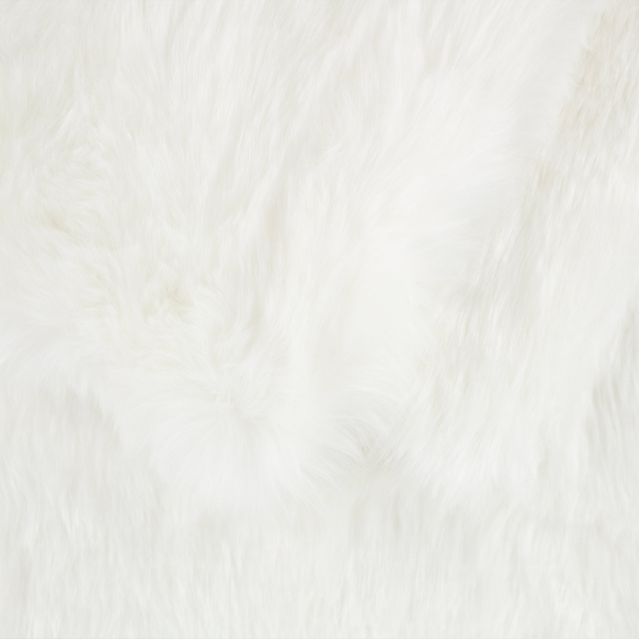 Arctic Fox Faux Fur Luxury Throw