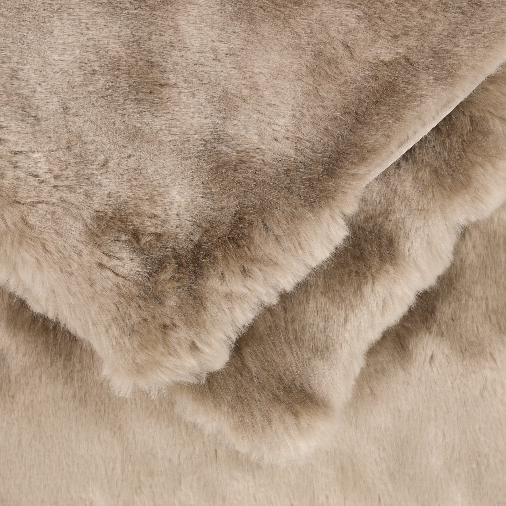 Yeti Faux Fur Luxury Throw