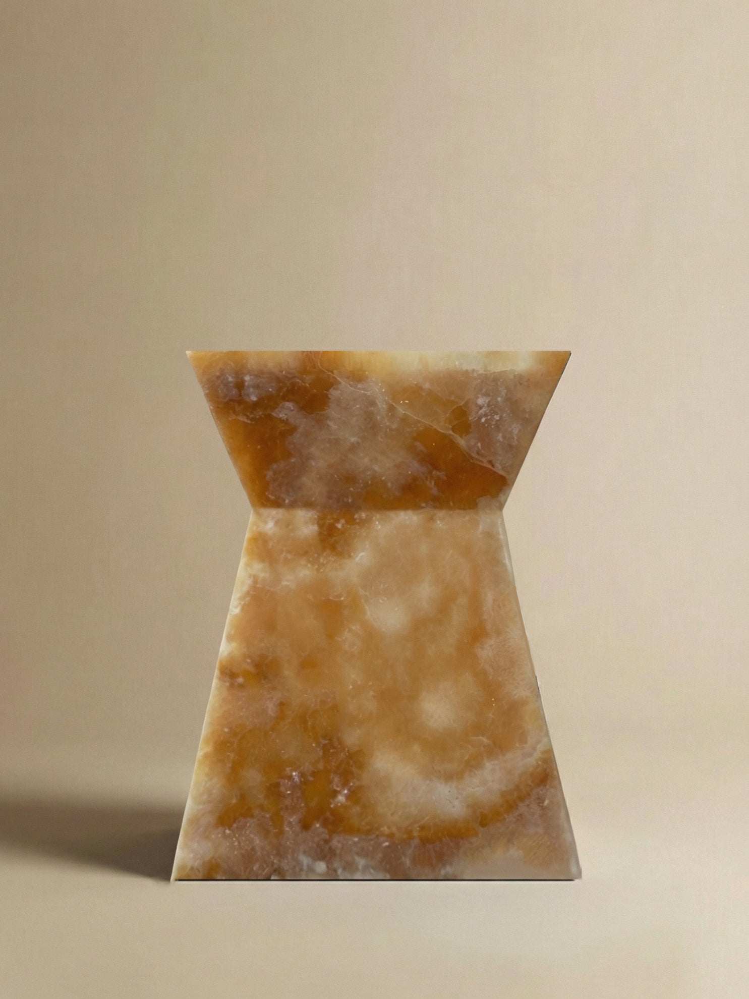 ARIA HONEY ONYX TABLE