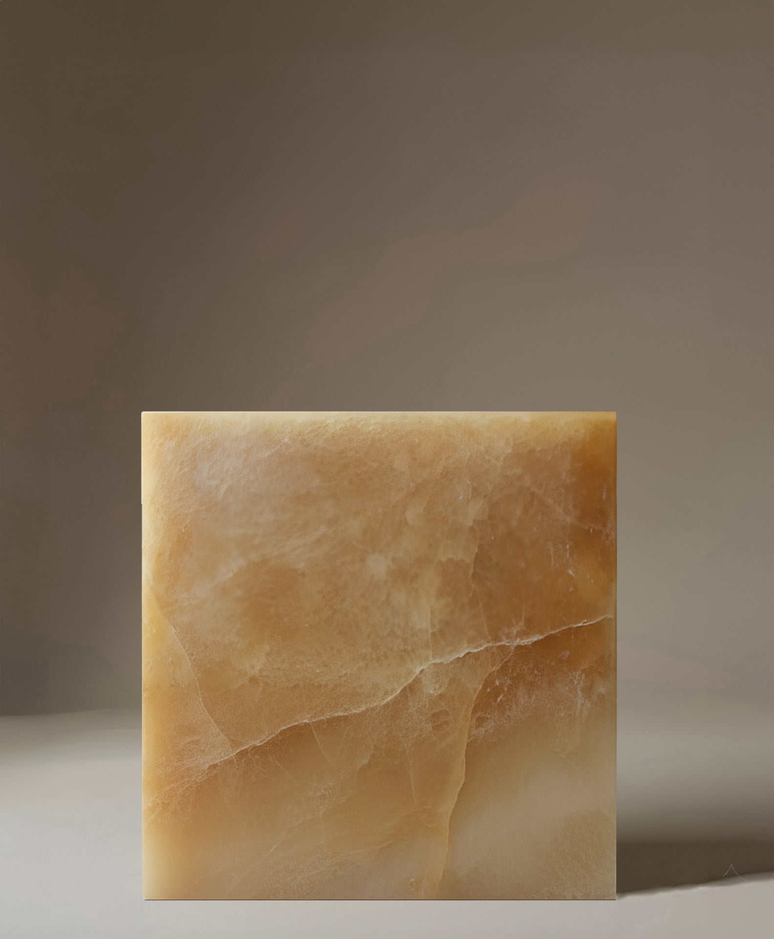 HONEY ONYX CUBE