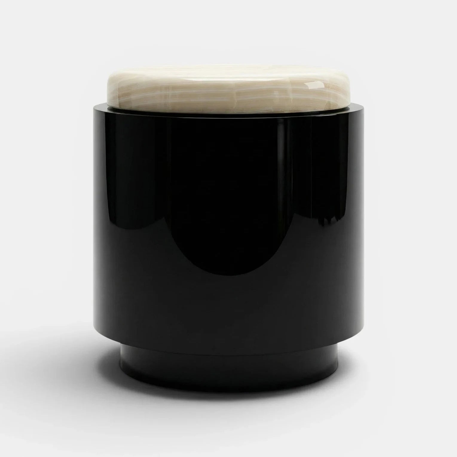 Pompon Black And Ivory Onyx